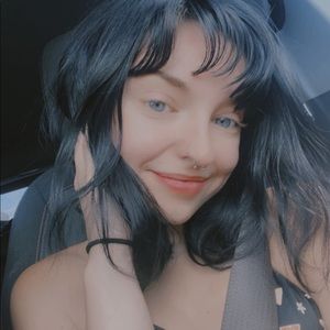 Meet your Posher, Mackenzie